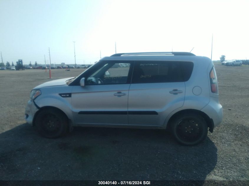 2011 Kia Soul +/!/Sport VIN: KNDJT2A22B7706940 Lot: 30040140