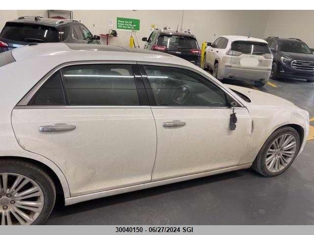 2011 Chrysler 300C VIN: 2C3CA6CT6BH593692 Lot: 30040150