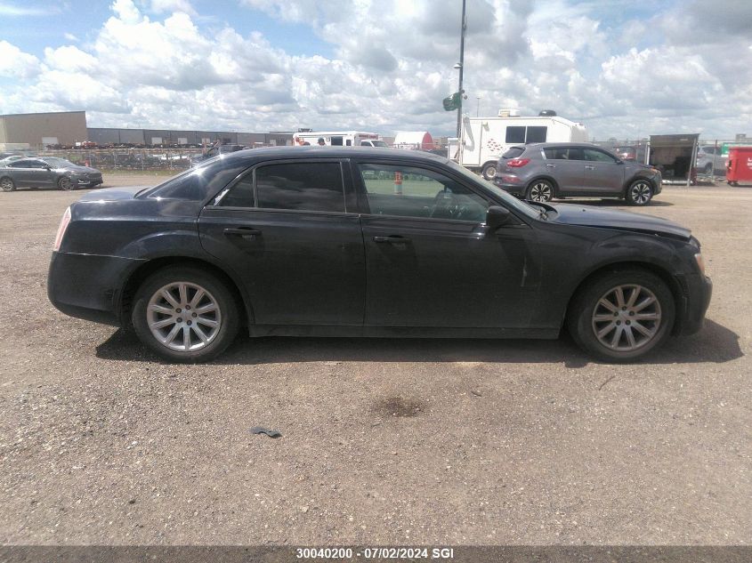 2014 Chrysler 300 VIN: 2C3CCAAG0EH208036 Lot: 30040200