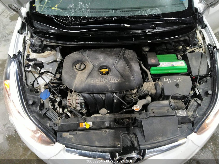 2014 Hyundai Elantra Se/Sport/Limited VIN: 5NPDH4AE2EH527995 Lot: 30039954