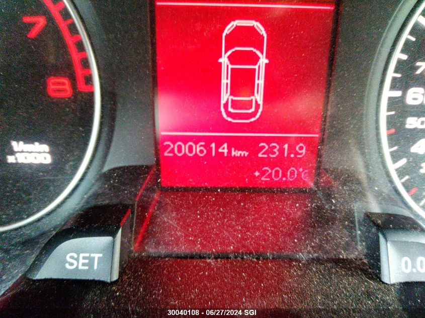 2010 Audi A4 Premium Plus VIN: WAUHFCFLXAN057604 Lot: 30040108