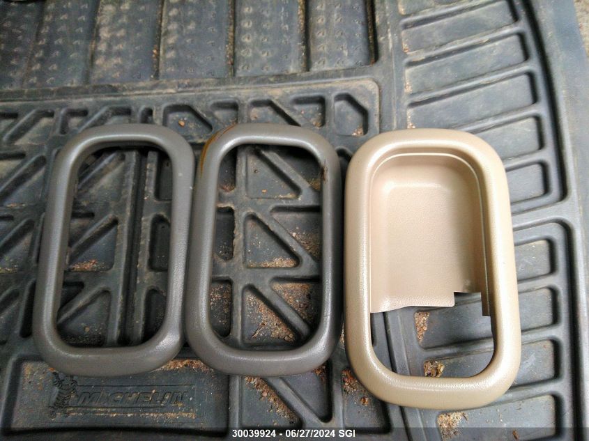 2005 Nissan Sentra 1.8/1.8S VIN: 3N1CB51D75L590720 Lot: 30039924