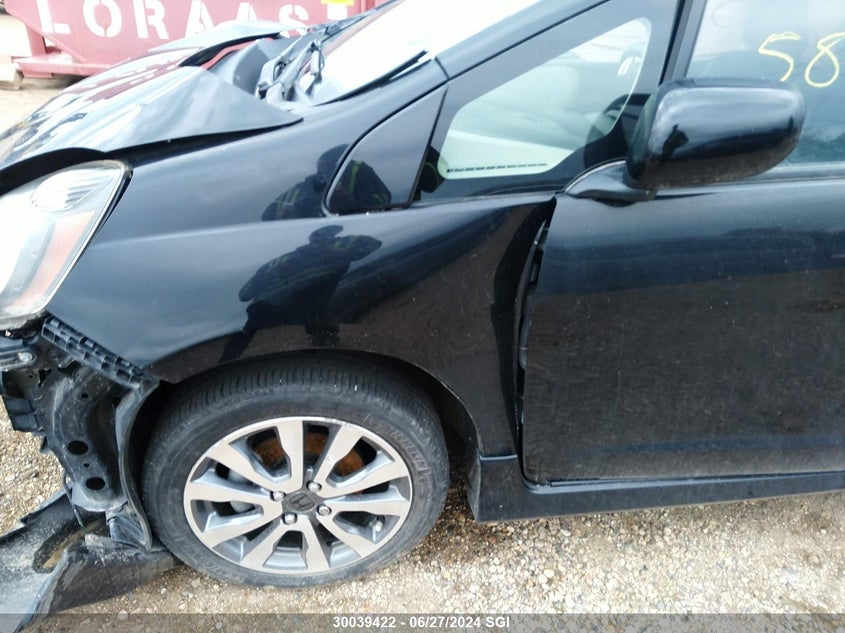 2013 Honda Fit Sport VIN: LUCGE8H70D3002072 Lot: 30039422