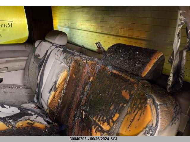 2009 GMC Sierra K1500 VIN: 3GTEK133X9G235431 Lot: 30040303