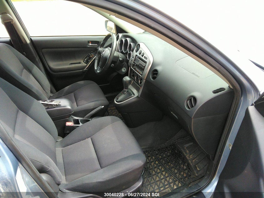 2004 Toyota Corolla Matrix Xr VIN: 2T1LR32E24C829418 Lot: 30040228