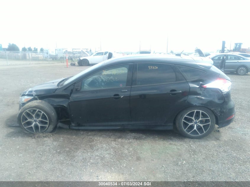 2015 Ford Focus Se VIN: 1FADP3K26FL331840 Lot: 30040534