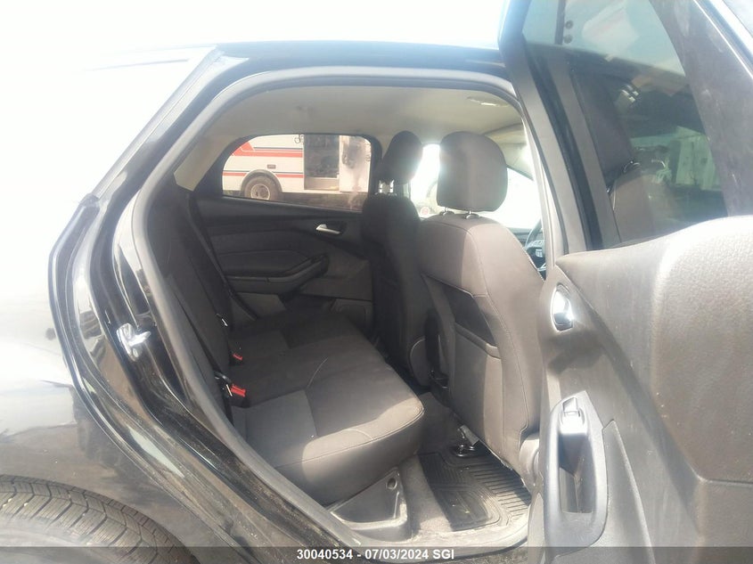 2015 Ford Focus Se VIN: 1FADP3K26FL331840 Lot: 30040534