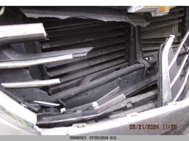 2018 Chevrolet Equinox Premier VIN: 2GNAXVEV6J6179985 Lot: 30040563