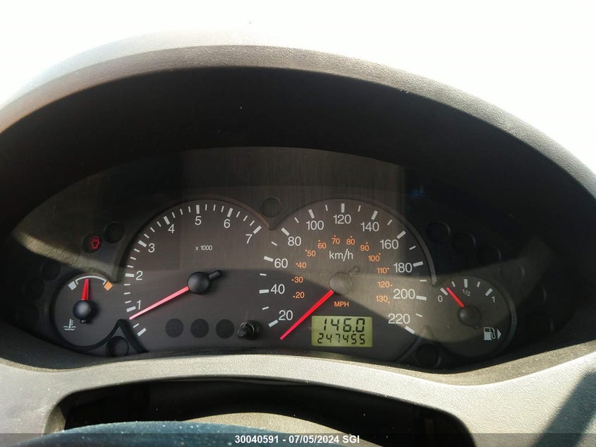 2005 Ford Focus Zx5 VIN: 3FAFP37N75R110131 Lot: 30040591