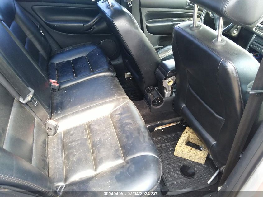 2000 Volkswagen Jetta Gls VIN: 3VWSA29M9YM092657 Lot: 30040405