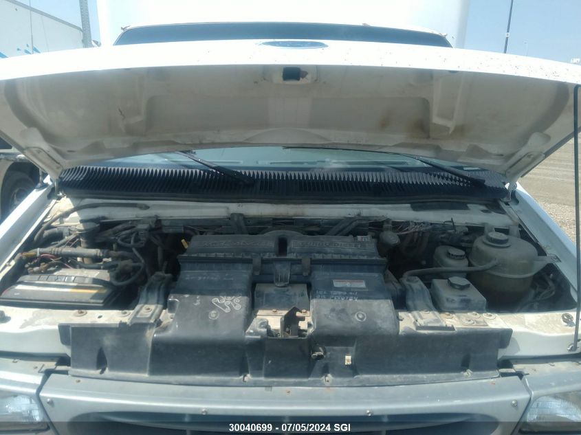 2002 Ford Econoline E350 Super Duty Ctway Van VIN: 1FDWE35F22HA27761 Lot: 30040699