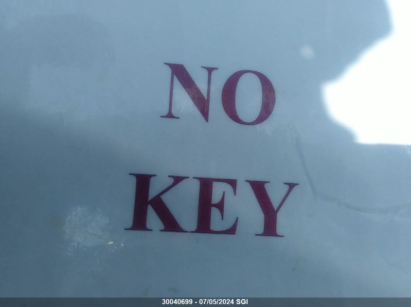 2002 Ford Econoline E350 Super Duty Ctway Van VIN: 1FDWE35F22HA27761 Lot: 30040699