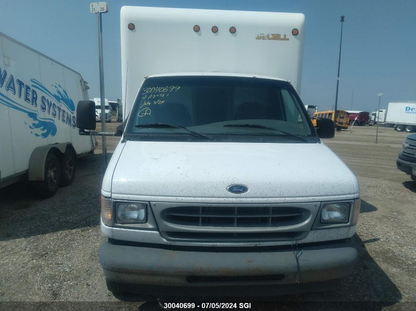2002 Ford Econoline E350 Super Duty Ctway Van VIN: 1FDWE35F22HA27761 Lot: 30040699