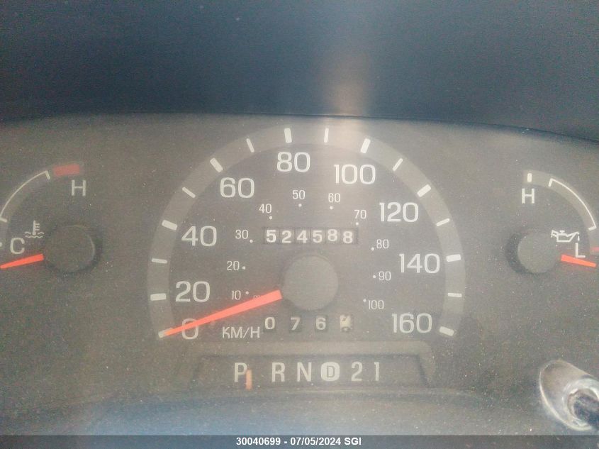 2002 Ford Econoline E350 Super Duty Ctway Van VIN: 1FDWE35F22HA27761 Lot: 30040699