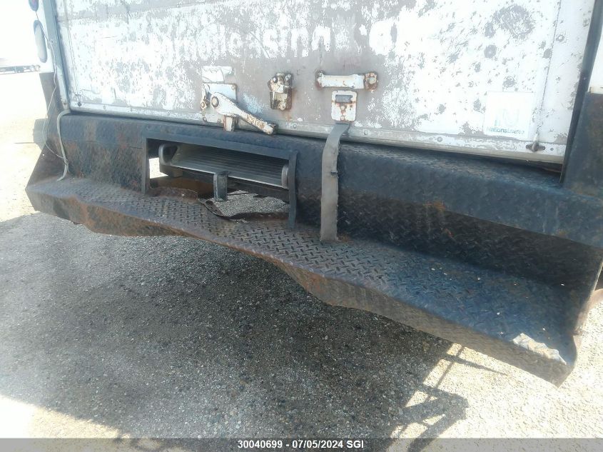 2002 Ford Econoline E350 Super Duty Ctway Van VIN: 1FDWE35F22HA27761 Lot: 30040699