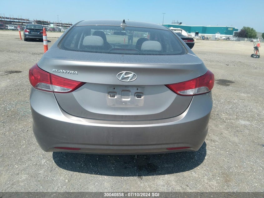 2012 Hyundai Elantra Gls/Limited VIN: 5NPDH4AE7CH129808 Lot: 30040858