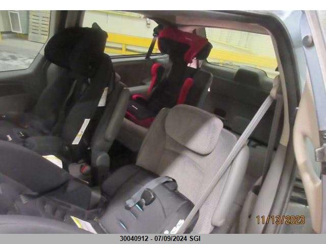 2005 Dodge Grand Caravan Sxt VIN: 2D4GP44L95R423245 Lot: 30040912