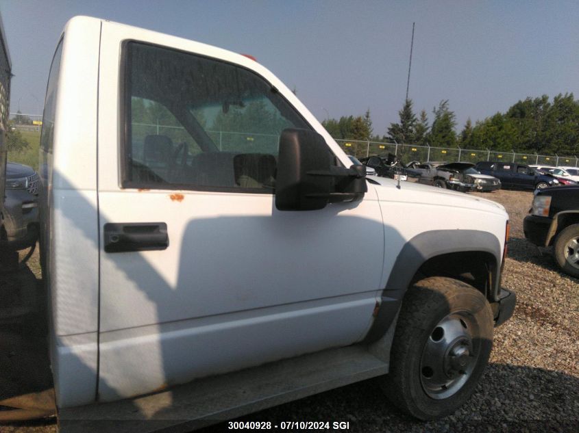 1997 GMC Sierra C3500 Heavy Duty VIN: 1GDKC34F2VJ501761 Lot: 30040928