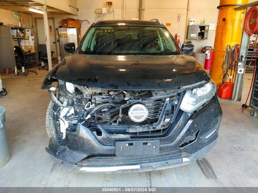 2018 Nissan Rogue Sv/Sl VIN: 5N1AT2MV0JC715840 Lot: 30040951