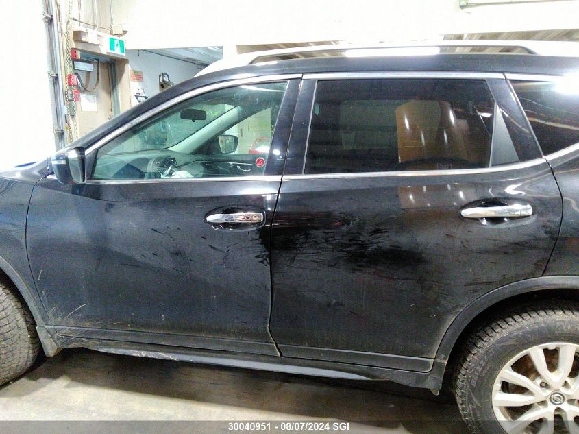 2018 Nissan Rogue Sv/Sl VIN: 5N1AT2MV0JC715840 Lot: 30040951