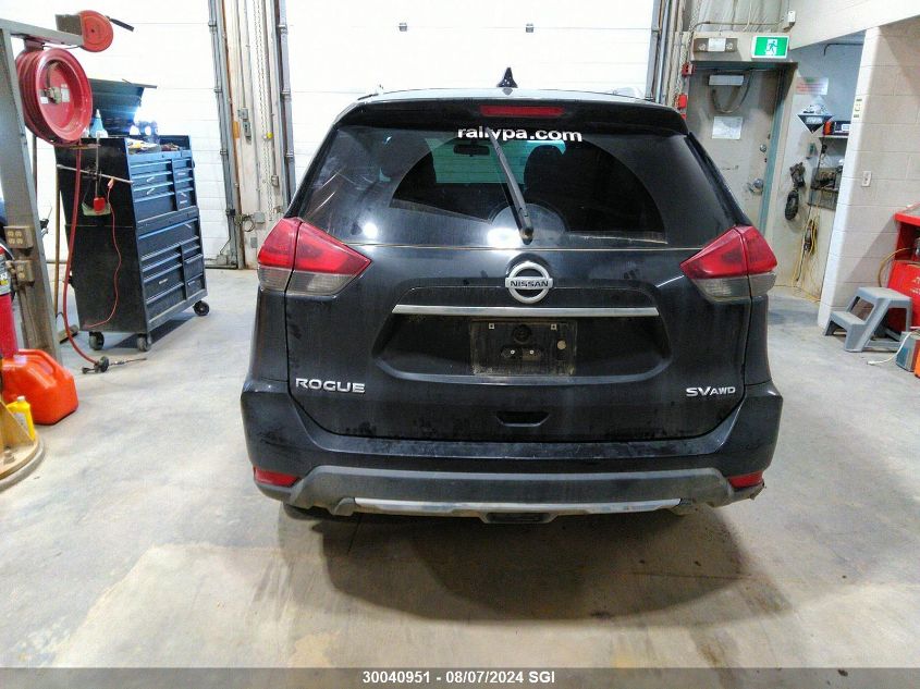 2018 Nissan Rogue Sv/Sl VIN: 5N1AT2MV0JC715840 Lot: 30040951