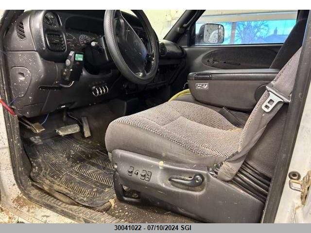 2002 Dodge Ram 2500 VIN: 3B7KC23682M278429 Lot: 30041022