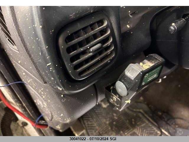 2002 Dodge Ram 2500 VIN: 3B7KC23682M278429 Lot: 30041022