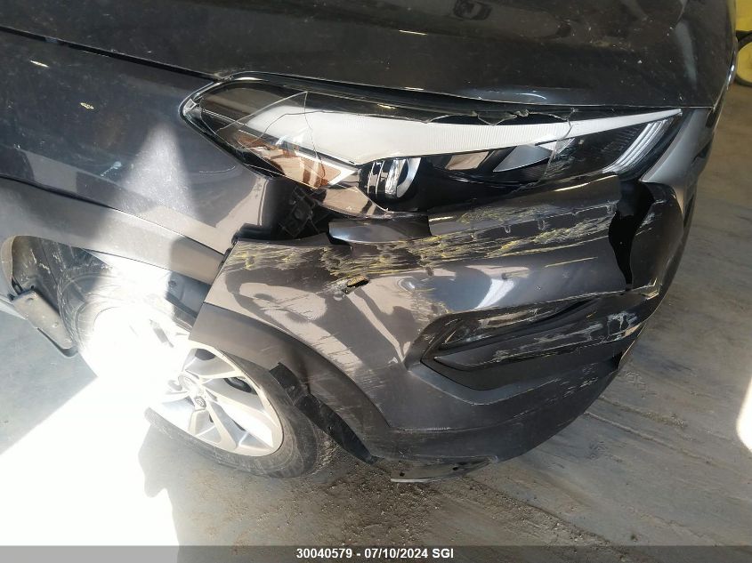 2017 Hyundai Tucson Limited/Sport And Eco/Se VIN: KM8J33A44HU411853 Lot: 30040579