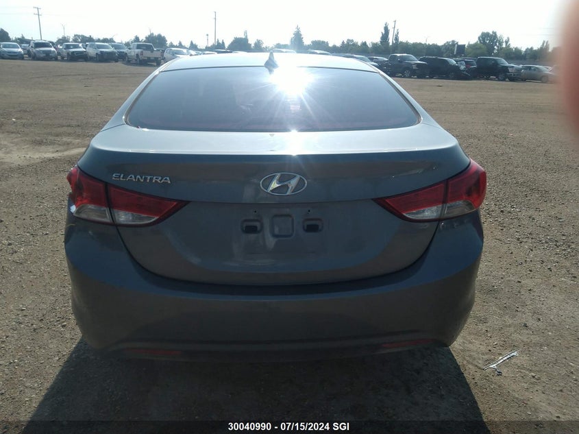 2012 Hyundai Elantra Gls/Limited VIN: 5NPDH4AE1CH088673 Lot: 30040990