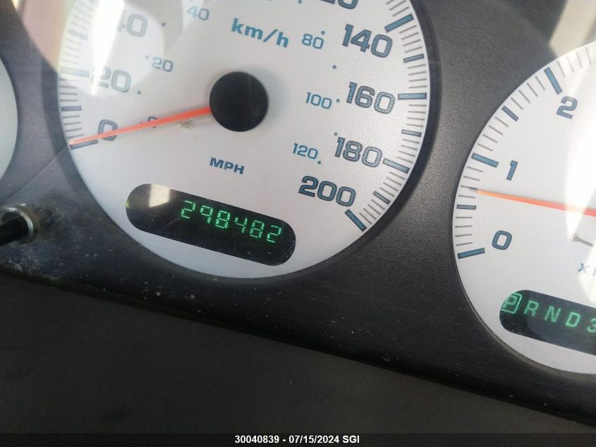 2003 Dodge Grand Caravan Sport VIN: 2D4GP44L03R204851 Lot: 30040839