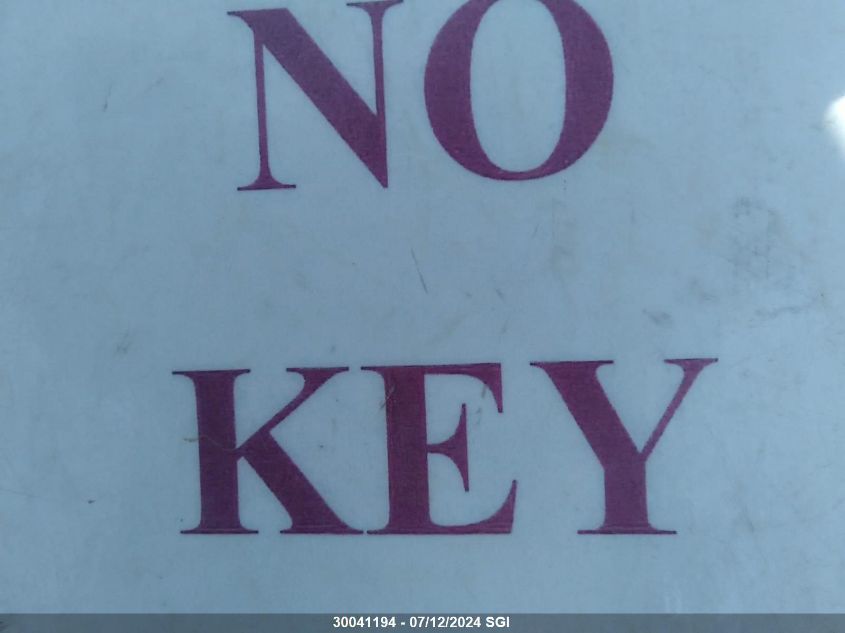 1999 Ford Econoline E250 Van VIN: 1FTNE24L1XHA12290 Lot: 30041194