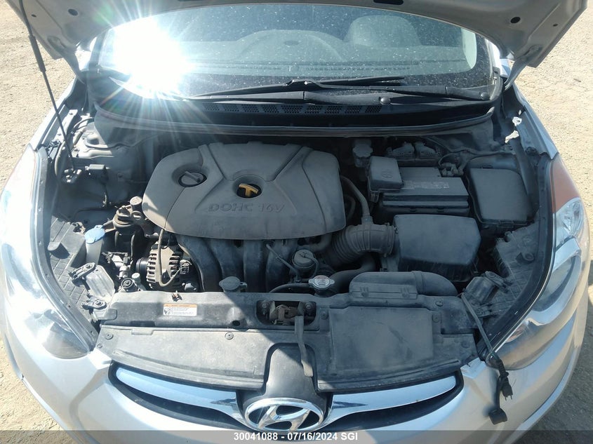 2013 Hyundai Elantra Gls/Limited VIN: 5NPDH4AE7DH240084 Lot: 30041088