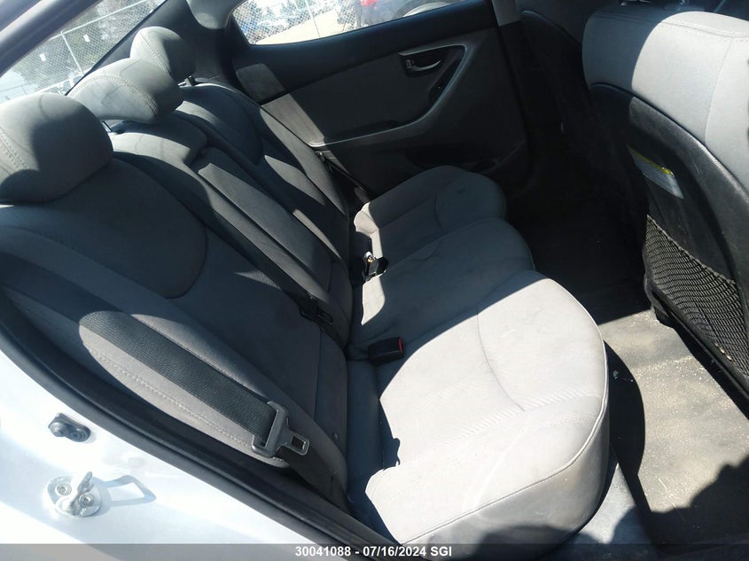 2013 Hyundai Elantra Gls/Limited VIN: 5NPDH4AE7DH240084 Lot: 30041088