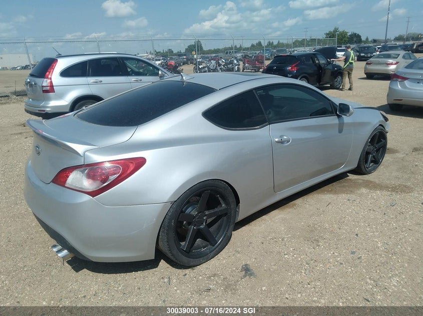 2010 Hyundai Genesis Coupe 3.8L VIN: KMHHU6KH3AU006264 Lot: 30039003
