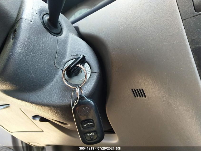 2003 Toyota Corolla Ce/Le/S VIN: 2T1BR32E83C702764 Lot: 30041219