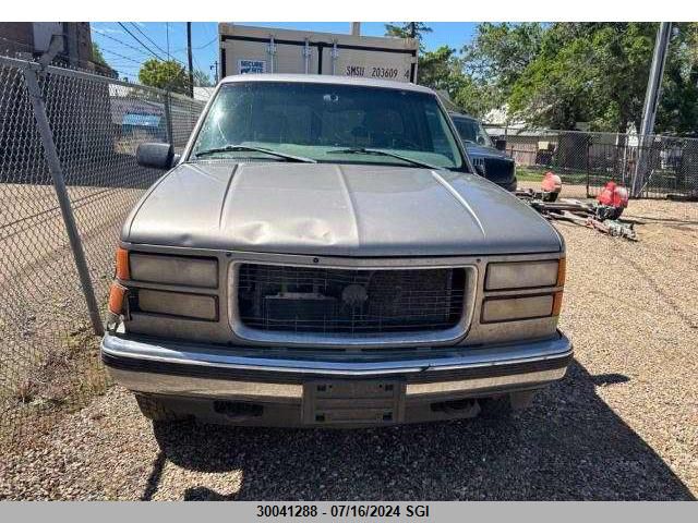 1GKEK13R5WJ735368 1998 GMC Yukon