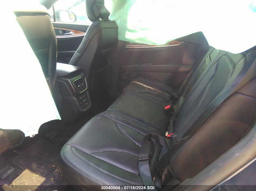 2019 Lincoln Nautilus Reserve VIN: 2LMPJ8L93KBL52527 Lot: 30040004