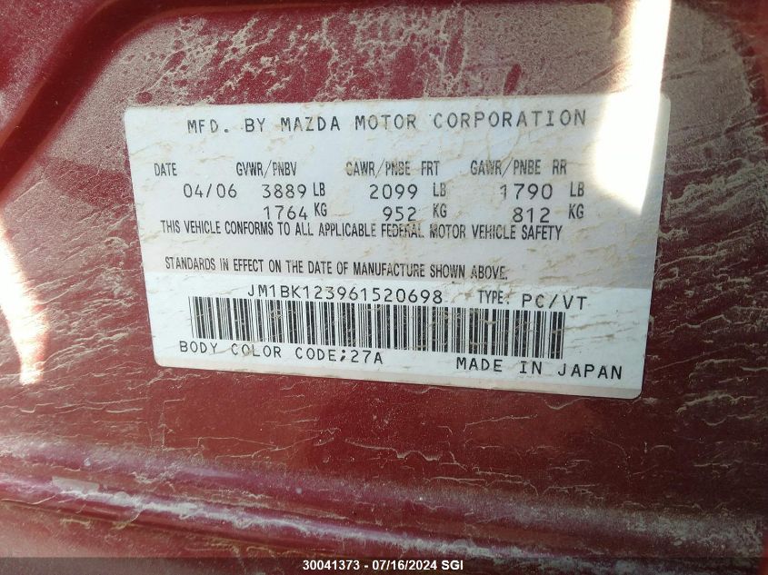 JM1BK123961520698 2006 Mazda 3 S