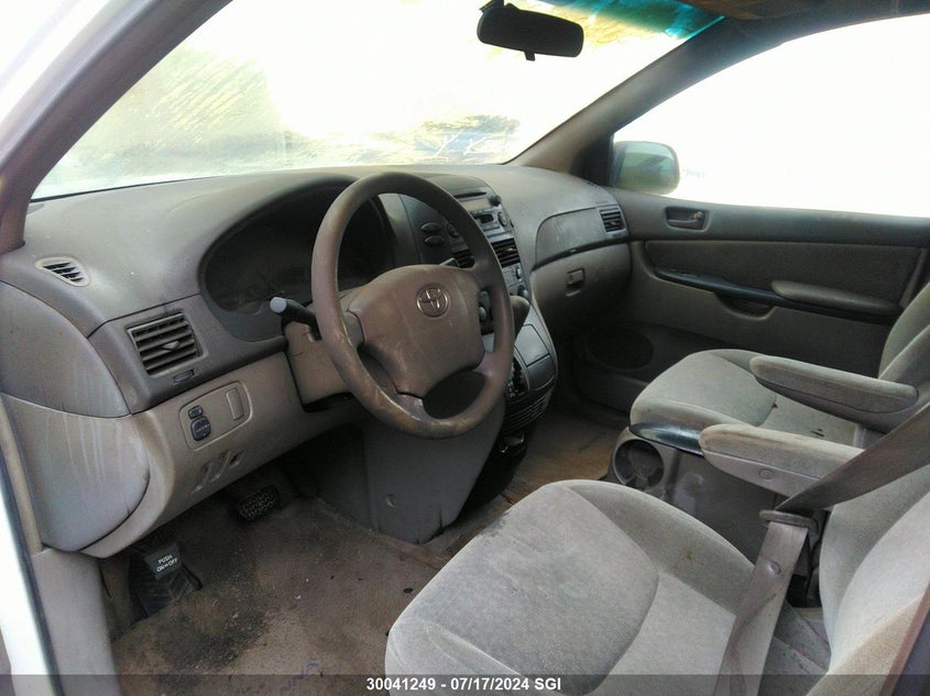 2004 Toyota Sienna Ce VIN: 5TDZA29C04S087320 Lot: 30041249