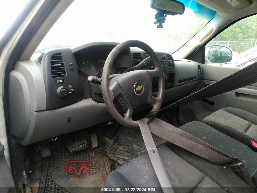 2010 Chevrolet Silverado C1500 Ls VIN: 1GCPCRE07AZ256880 Lot: 30041539