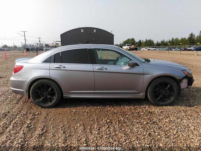 2013 Chrysler 200 S VIN: 1C3CCBHG4DN760608 Lot: 30040924