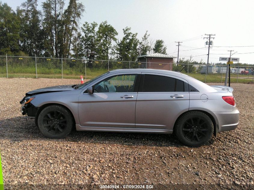 2013 Chrysler 200 S VIN: 1C3CCBHG4DN760608 Lot: 30040924