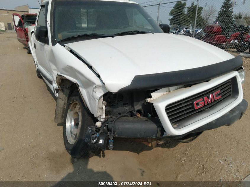 2001 GMC Sonoma VIN: 1GTCS19W518215722 Lot: 30039403