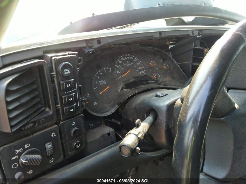 2004 Chevrolet Silverado K2500 VIN: 1GCGK23U74F133568 Lot: 30041671