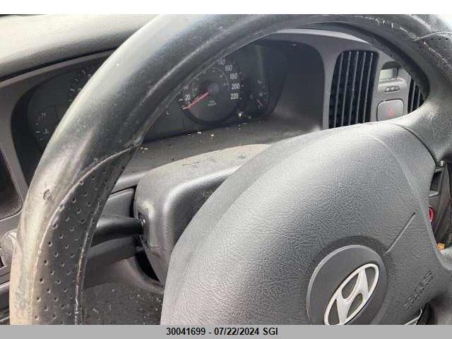 2005 Hyundai Elantra Gls/Gt VIN: KMHDN45D95U104715 Lot: 30041699