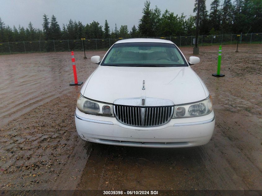 1998 Lincoln Town Car Cartier VIN: 1LNFM83W7WY667019 Lot: 30039398