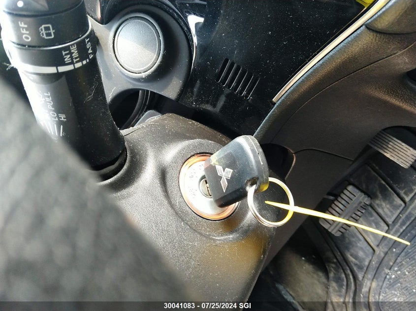 2018 Mitsubishi Outlander Es VIN: JA4AZ2A39JJ601038 Lot: 30041083