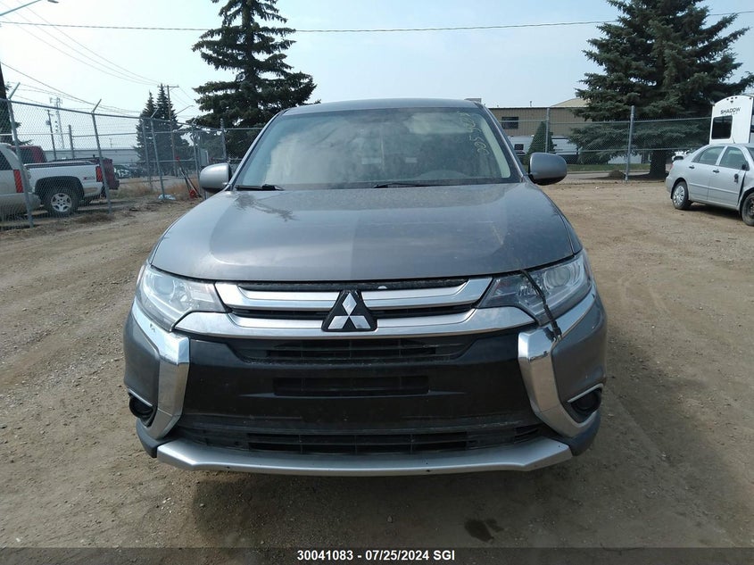 2018 Mitsubishi Outlander Es VIN: JA4AZ2A39JJ601038 Lot: 30041083