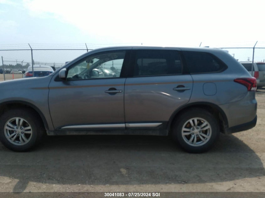 2018 Mitsubishi Outlander Es VIN: JA4AZ2A39JJ601038 Lot: 30041083