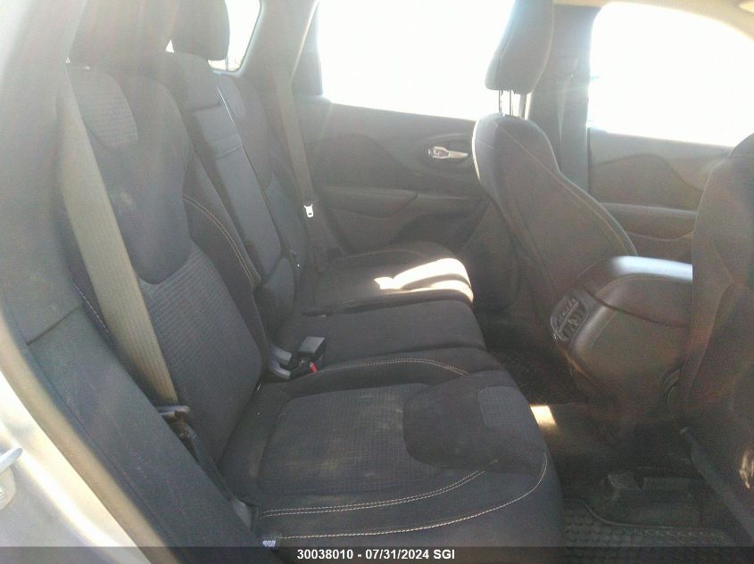 2015 Jeep Cherokee Latitude VIN: 1C4PJMCS7FW768158 Lot: 30038010